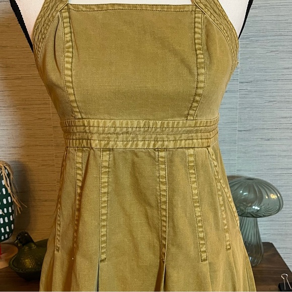 Anthropologie Pilcro Cross-Back Apron Pleated Dress Gold Woman's Size 00 - Picture 5 of 11